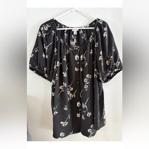 Ava & Viv Black Floral Pull Over Puff Sleeve Blouse